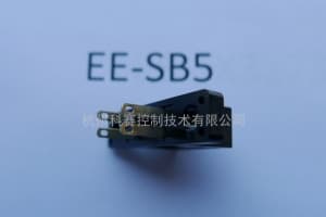 欧姆龙微型光电传感器（反射型）EE-SB5